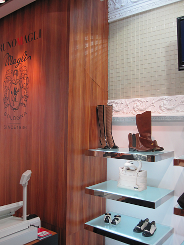 Обувной Салон для ТМ Bruno Magli