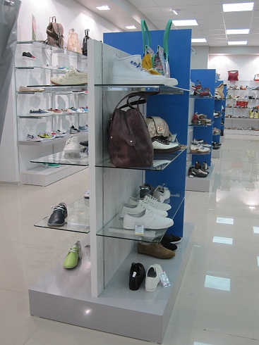 Обувной магазин для компании L Обувь ул. Полярная д. 1